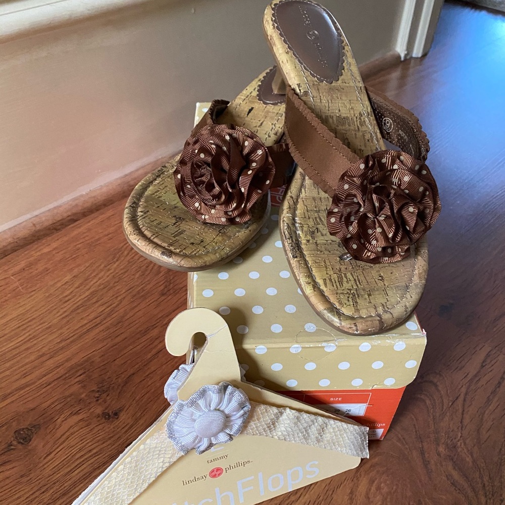 Lindsay Phillips Lilly Cork flip flops size 9